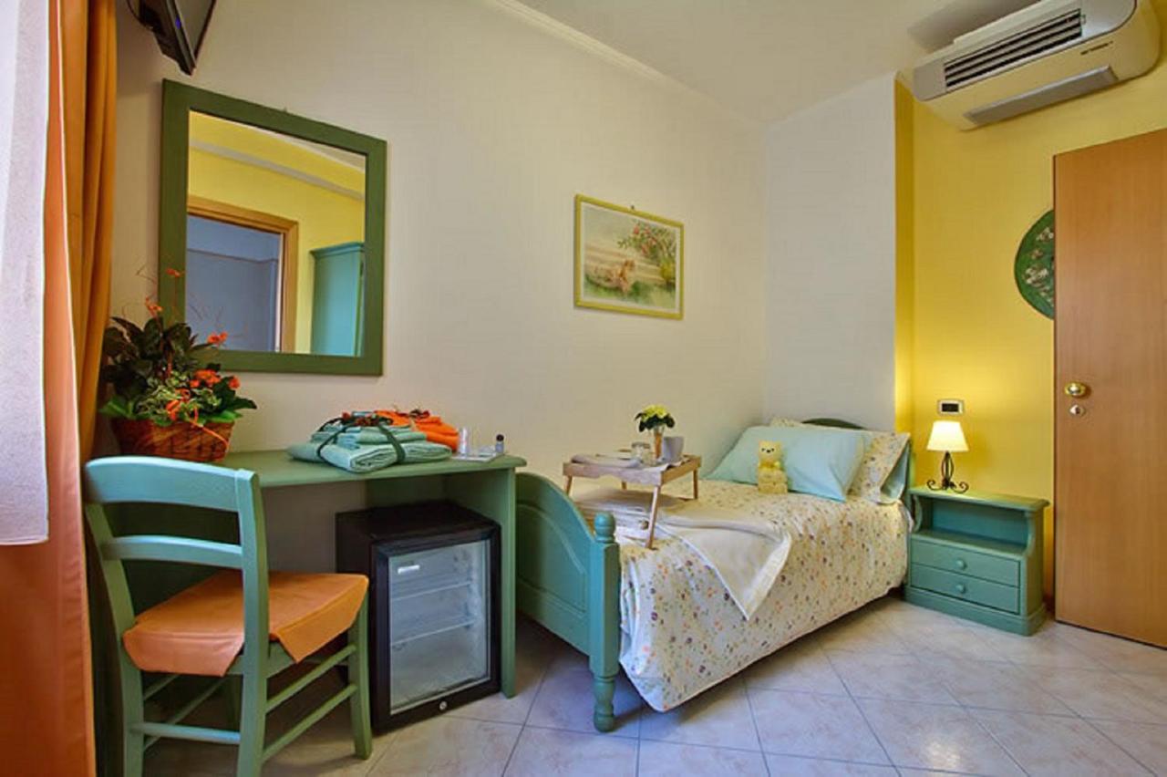 טולמצו Pergola Rooms מראה חיצוני תמונה
